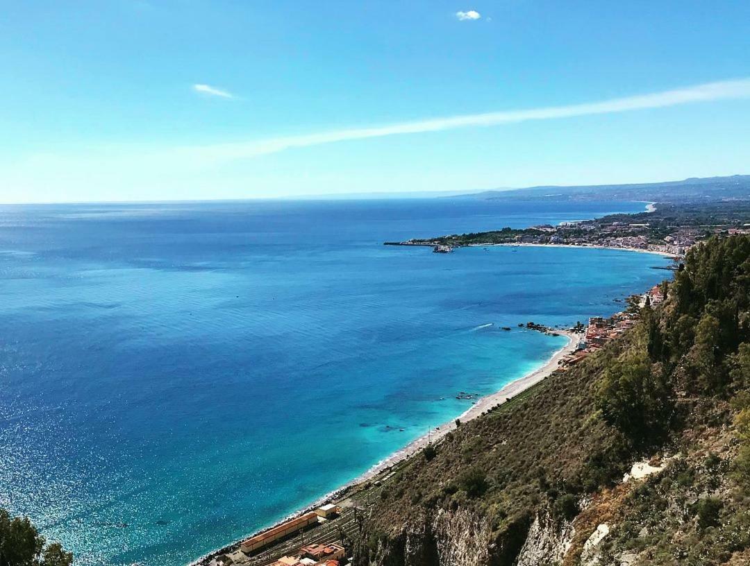 La Baia Dei Delfini Apartment Taormina Bagian luar foto