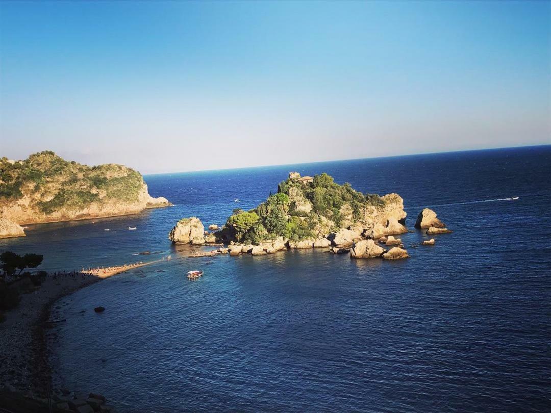 La Baia Dei Delfini Apartment Taormina Bagian luar foto
