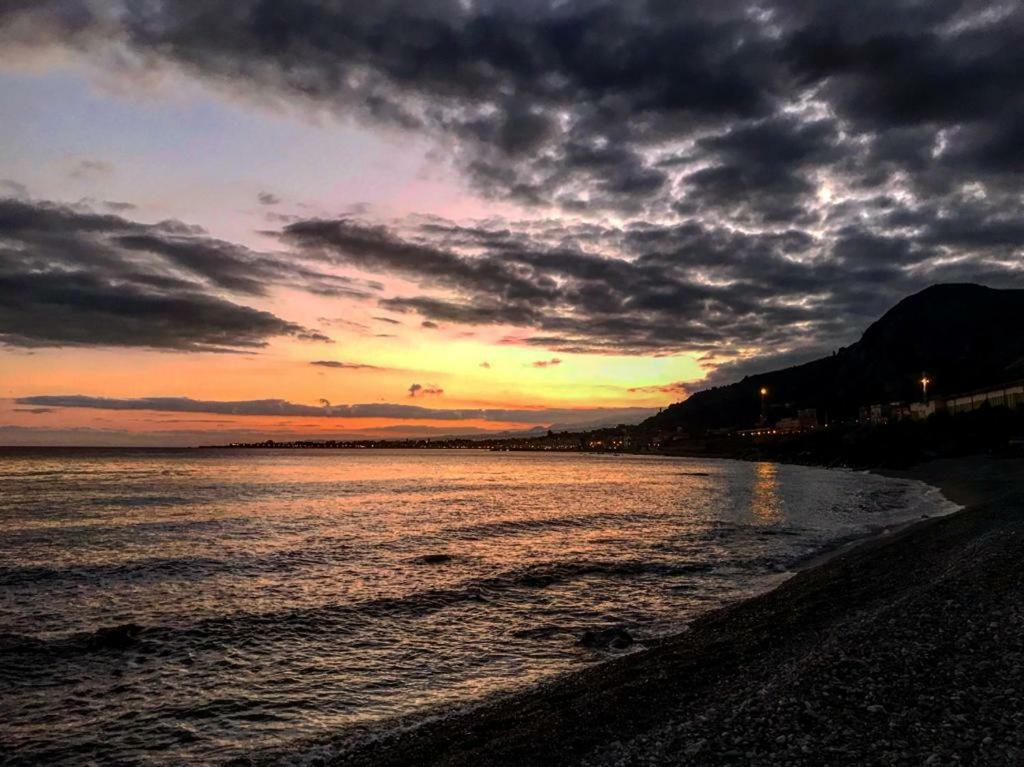 La Baia Dei Delfini Apartment Taormina Bagian luar foto