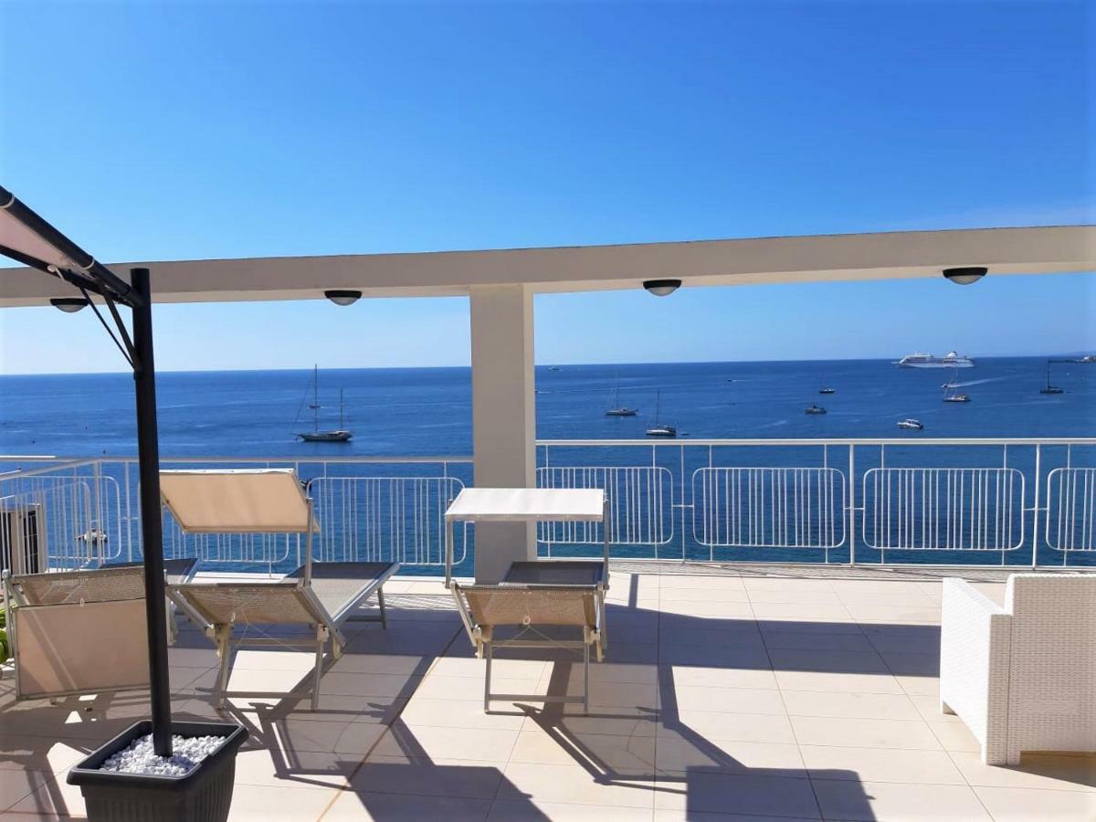 La Baia Dei Delfini Apartment Taormina Bagian luar foto