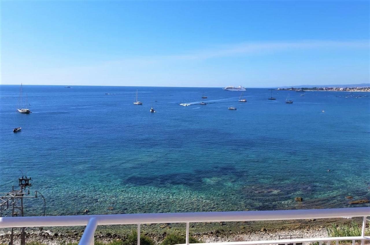 La Baia Dei Delfini Apartment Taormina Bagian luar foto